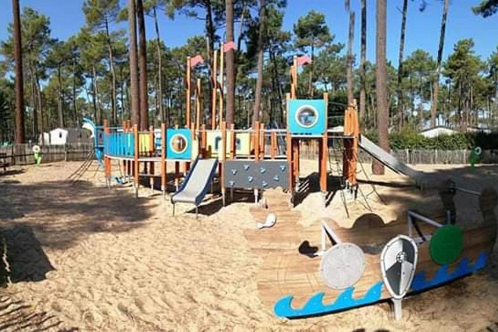 Mobil Home Rainbow, Camping Les Dunes De Contis サン・ジュリアン・アン・ボルヌ エクステリア 写真